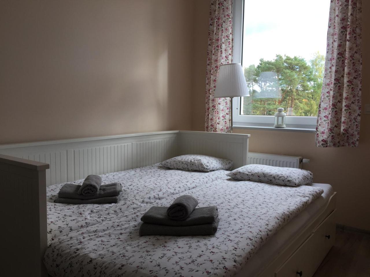 Apartament Malinowy Pogorzelica โปกอร์เชลีจา ภายนอก รูปภาพ